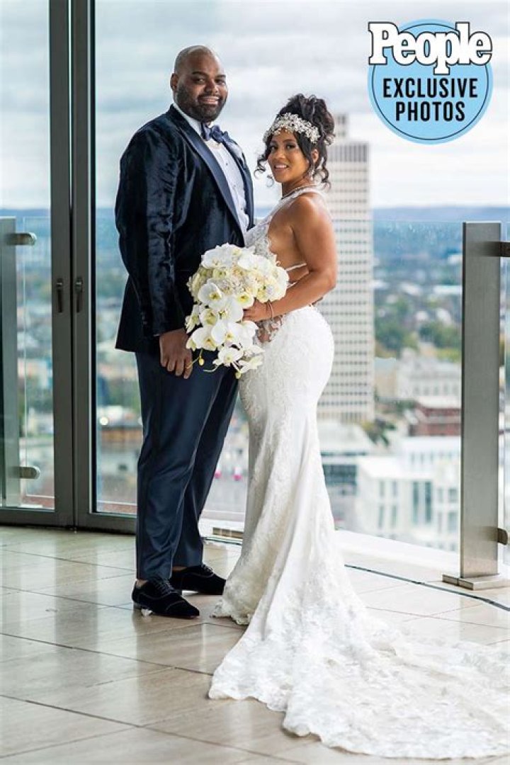 Is Michael Oher Married? Is The NFL Star And Subject Of Blind Side Dating Tabitha Soren?