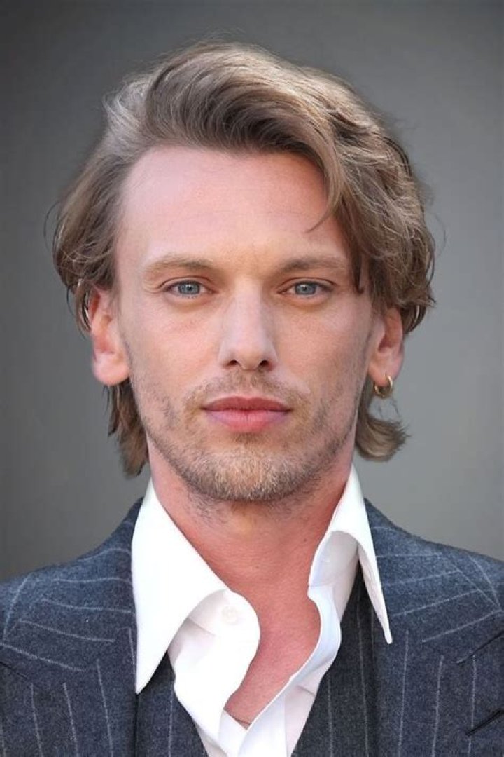 Jamie Campbell Bower's In Relationship With His Girlfriend, Ruby Quilter