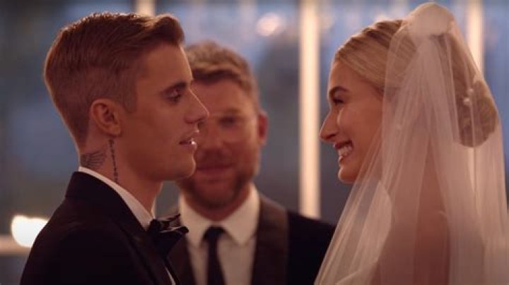 Who is Hailey Baldwin Dating Now ·